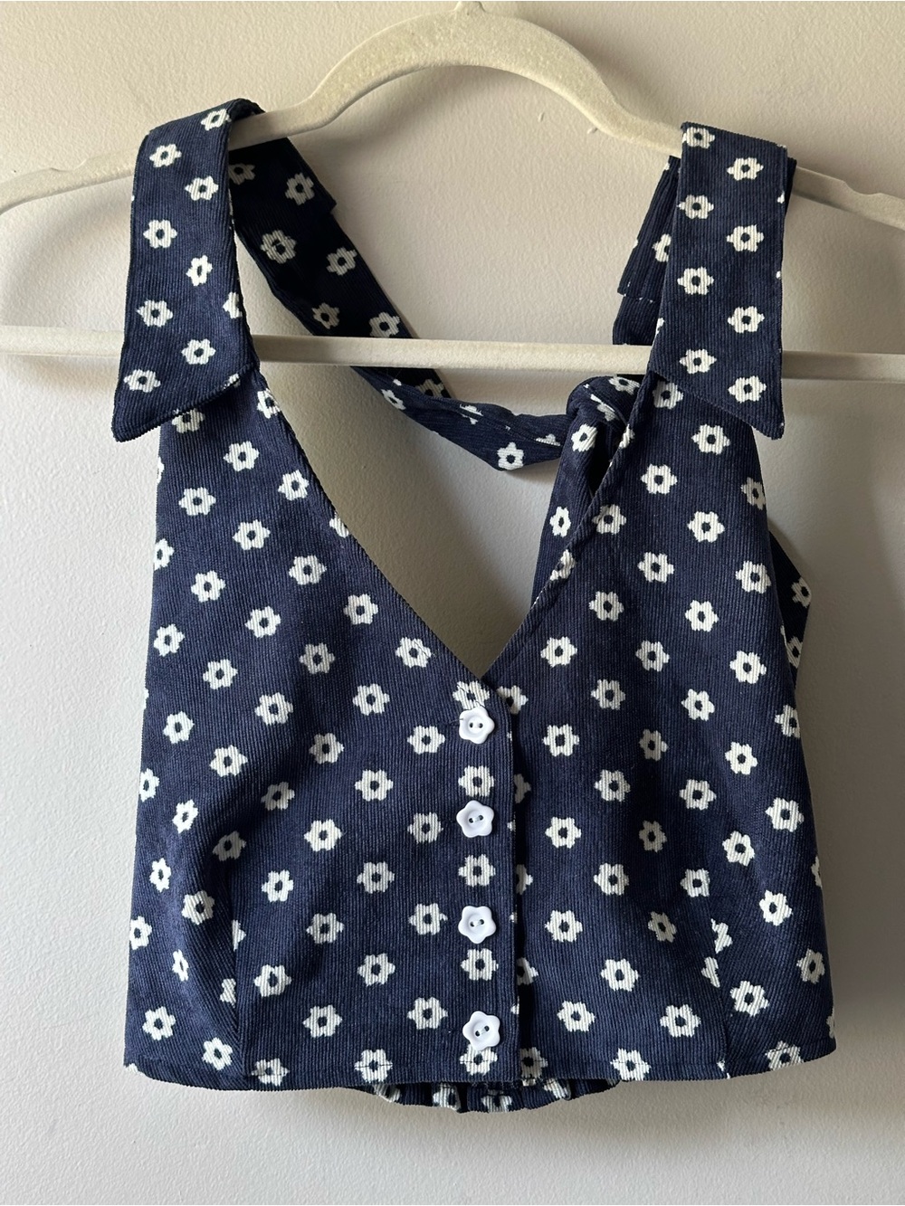 The Kript Sunny Navy Floral Corduroy Button-Front Halter Crop Top Size XS Summer